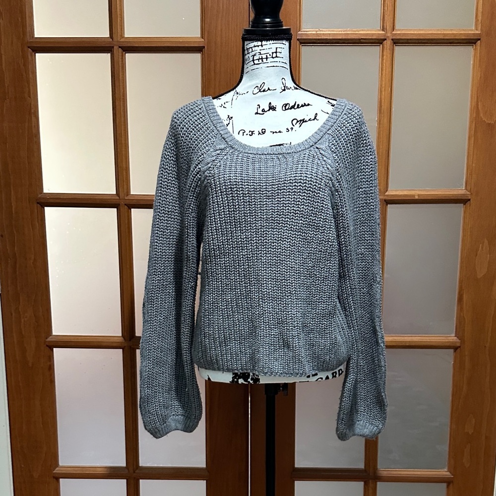 Cotton Emporium crop Gray Sweater